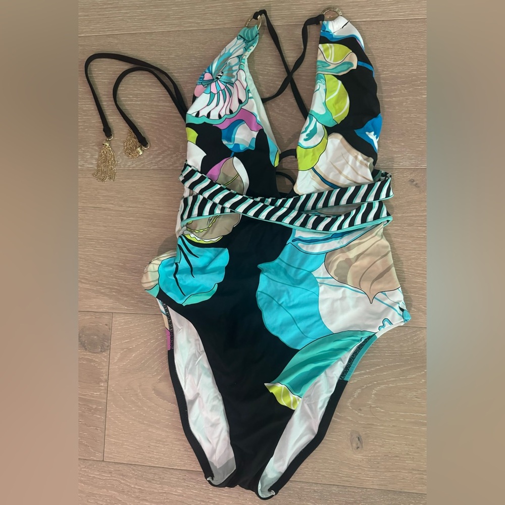Floral Swimwear in Black and Blue